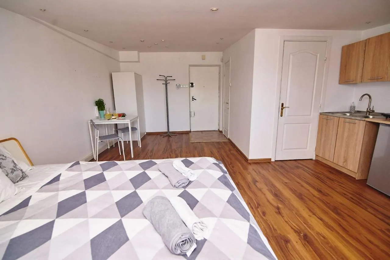 Regem Apartments Warynskiego Varsovia 0*,  Polonia